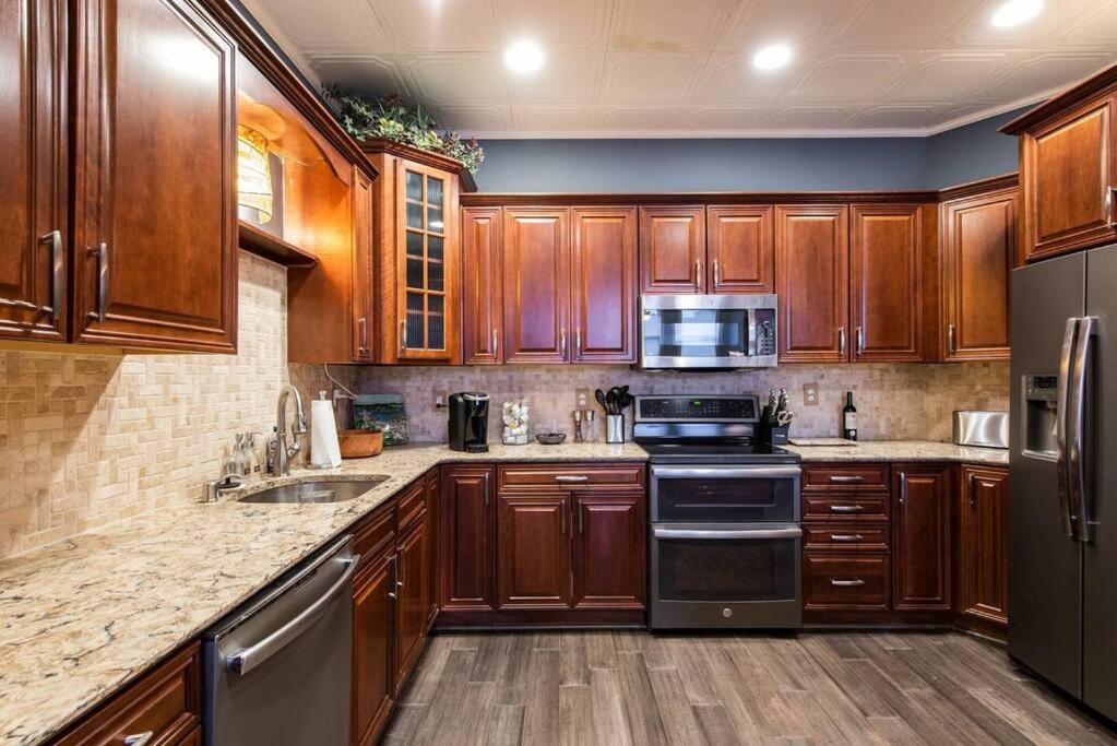 Downtown Sophistication/ Two Bedroom / Two Bath Louisville Exterior photo